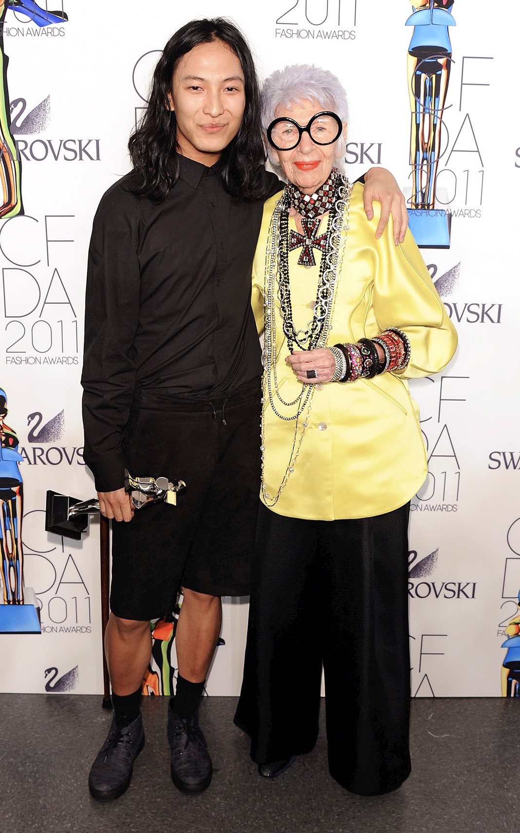 Александр Ванг, Айрис Апфель на церемонии вручения премии CFDA Fashion Awards 2011 в Нью-Йорке, 6 июня 2011 г.