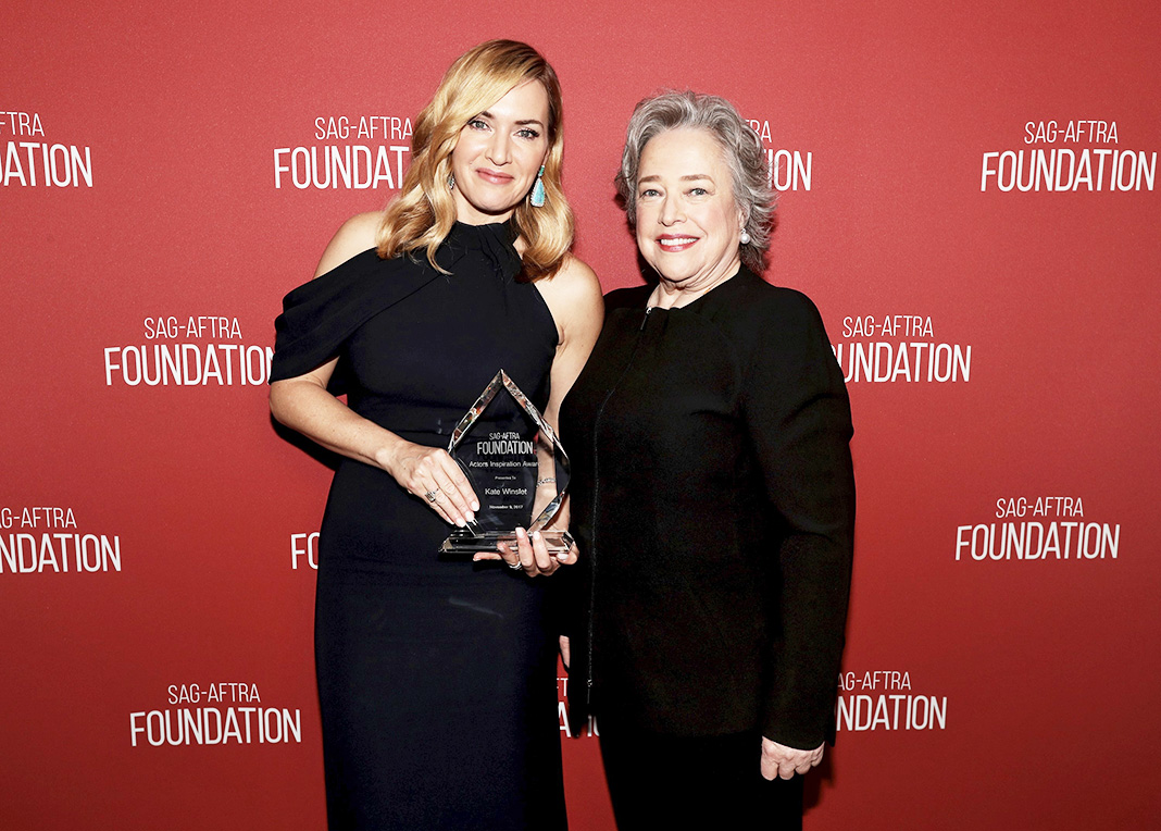 Кейт Уинслет, Кэти Бейтс на церемонии вручения премии SAG-AFTRA Foundation Patron of the Artists Awards 2017