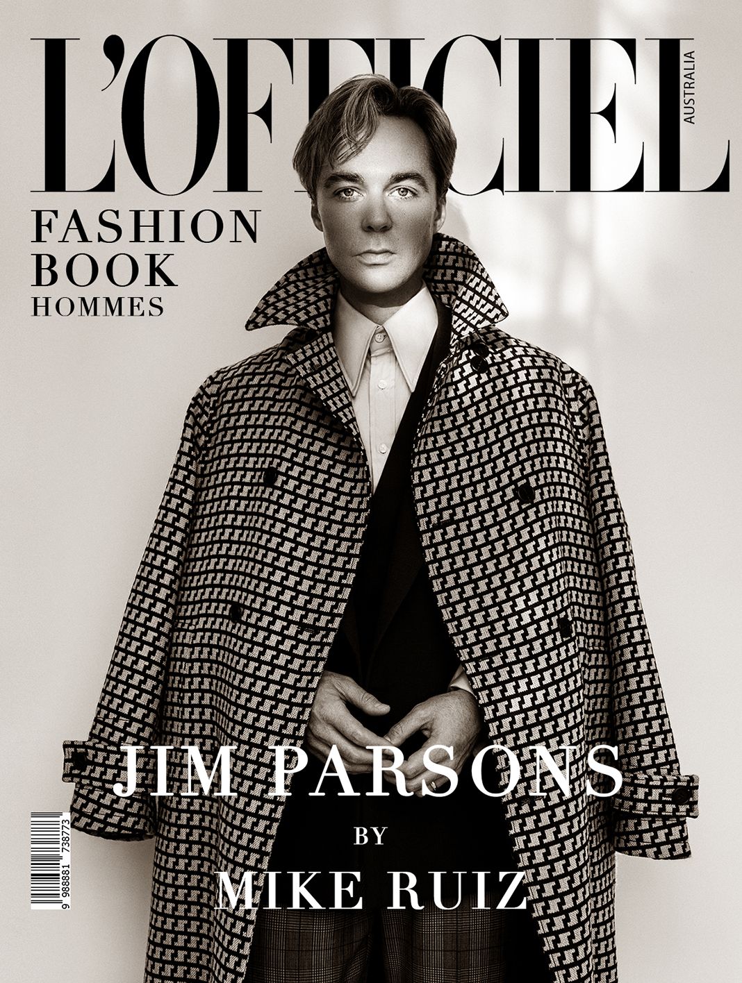 На обложке журнала L'OFFICIEL