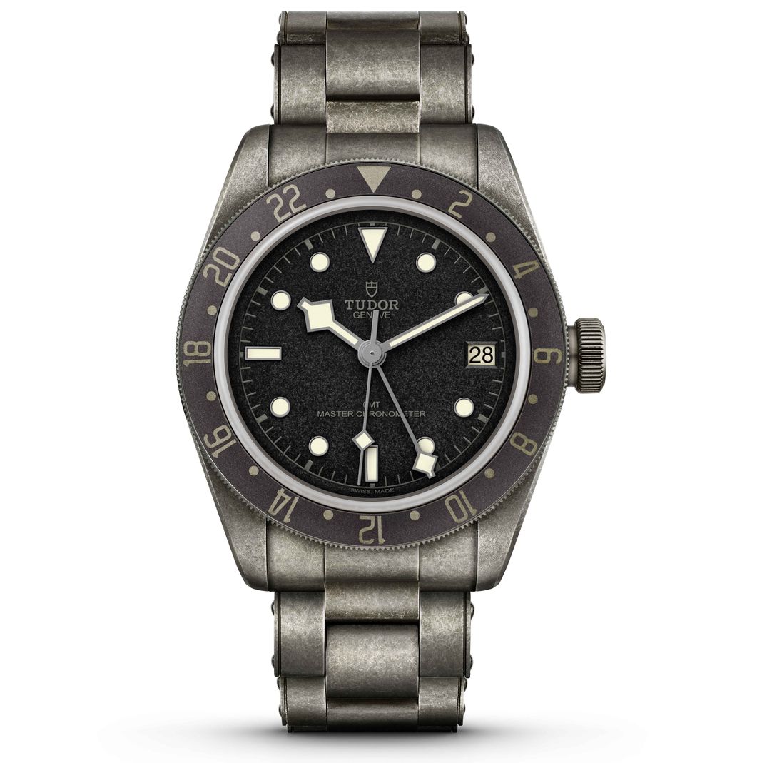 Tudor Black Bay GMT One в корпусе из состаренной стали