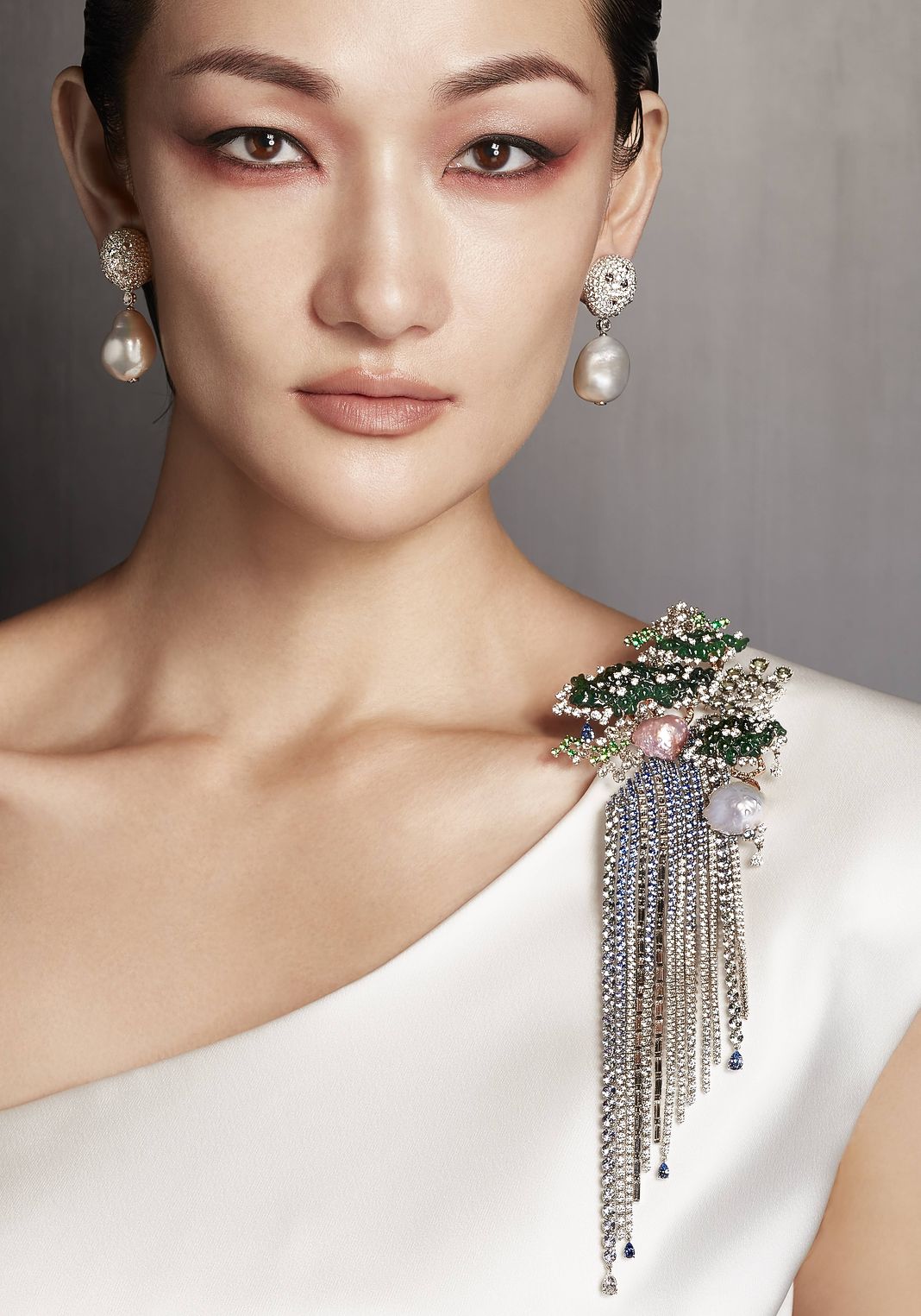 Ай Томинага представляет коллекцию Mikimoto look 2