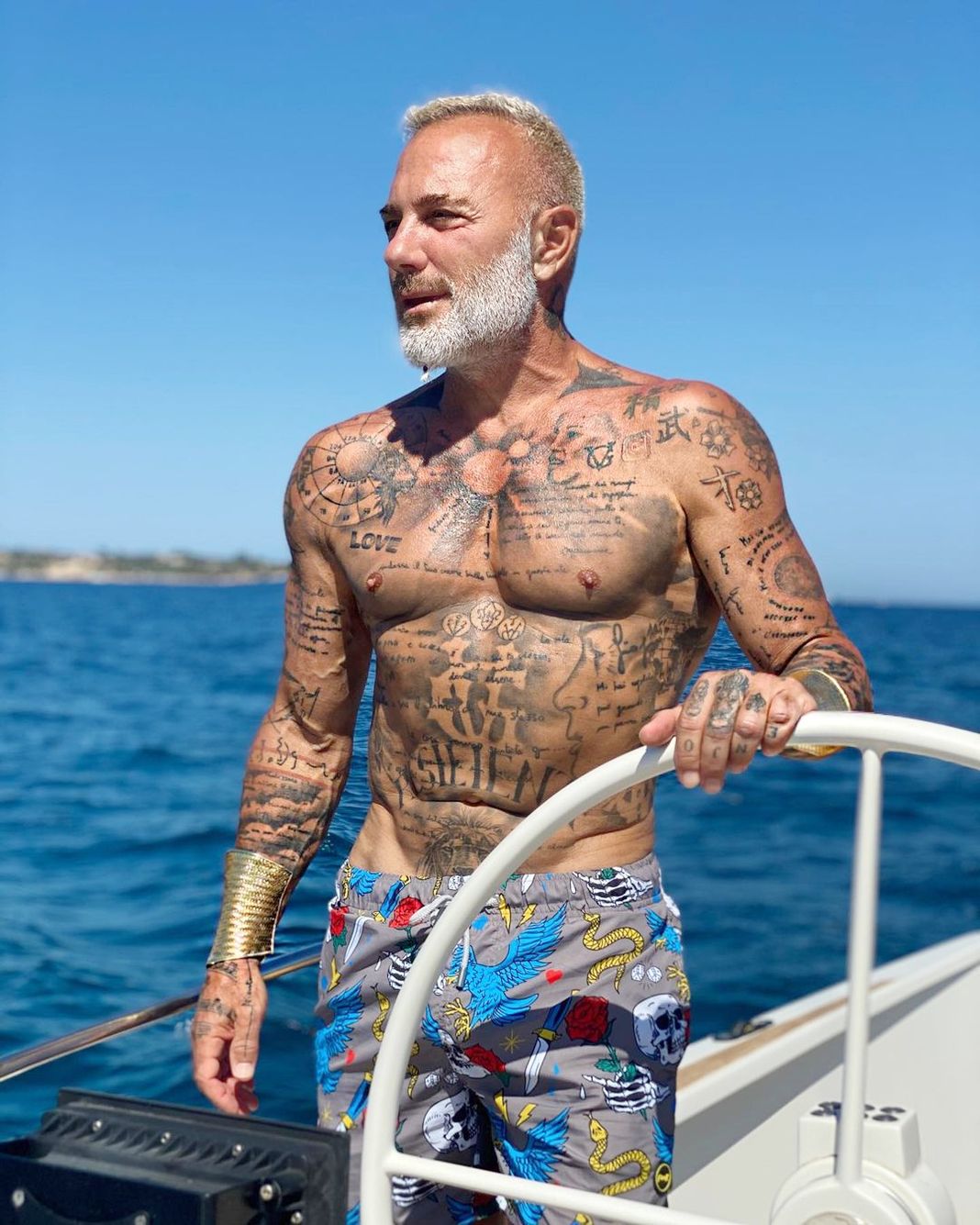 Джанлука Вакки (Gianluca Vacchi), фото 2