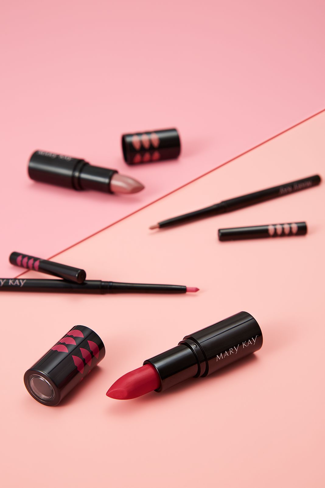 Набор для губ Нюд и Розовый, губная помада & карандаш для губ от Mary Kay