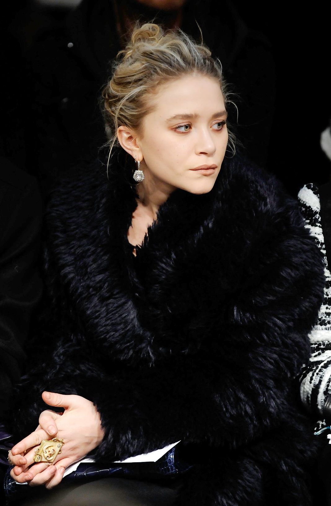 Мэри-Кейт Олсен на шоу Proenza Schouler Fall 2010 во время Недели моды 