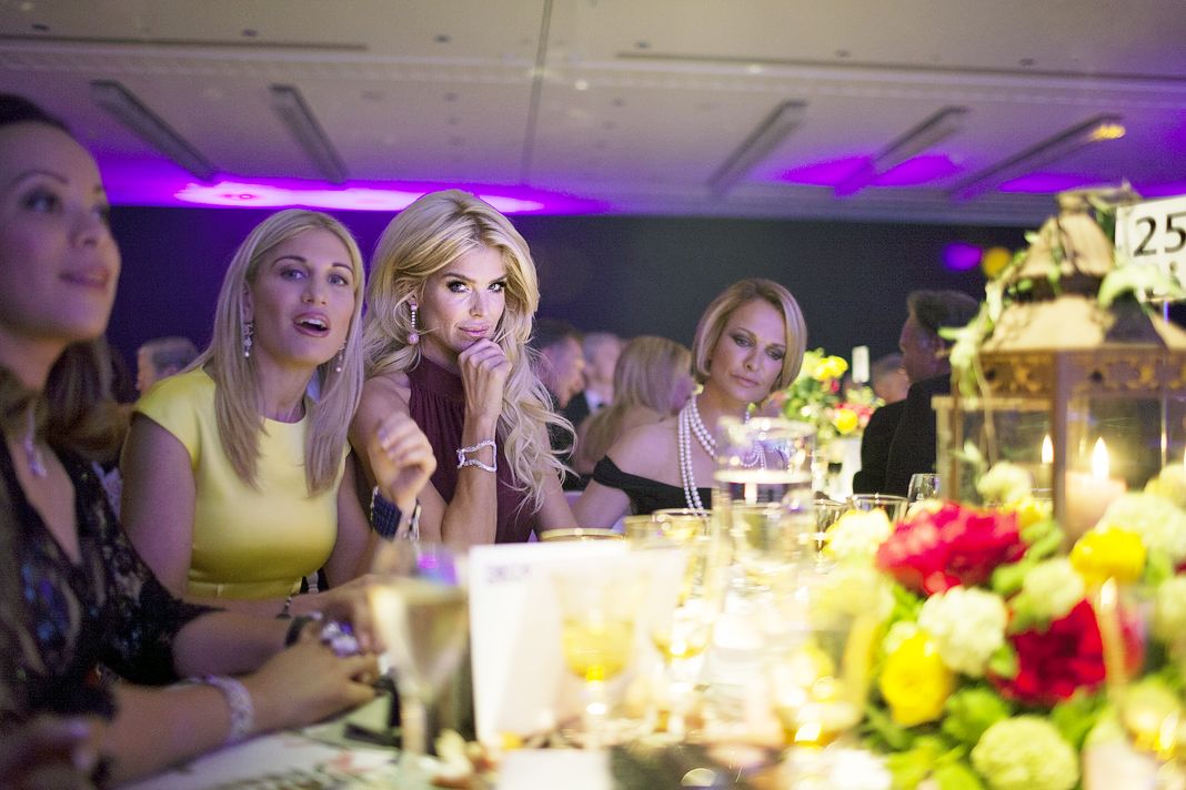 Виктория Сильвстедт, Хофит Голан и Карен Малдер на вечеринке Soiree De Gala Action Innocence