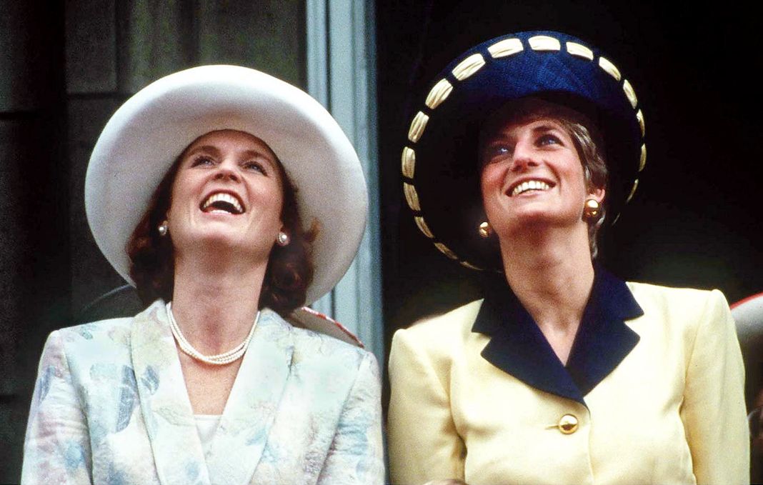 Сара Фергюсон и Принцесса Диана на параде Trooping The Colour, 1991 г. Сара Фергюсон и Принцесса Диана на параде