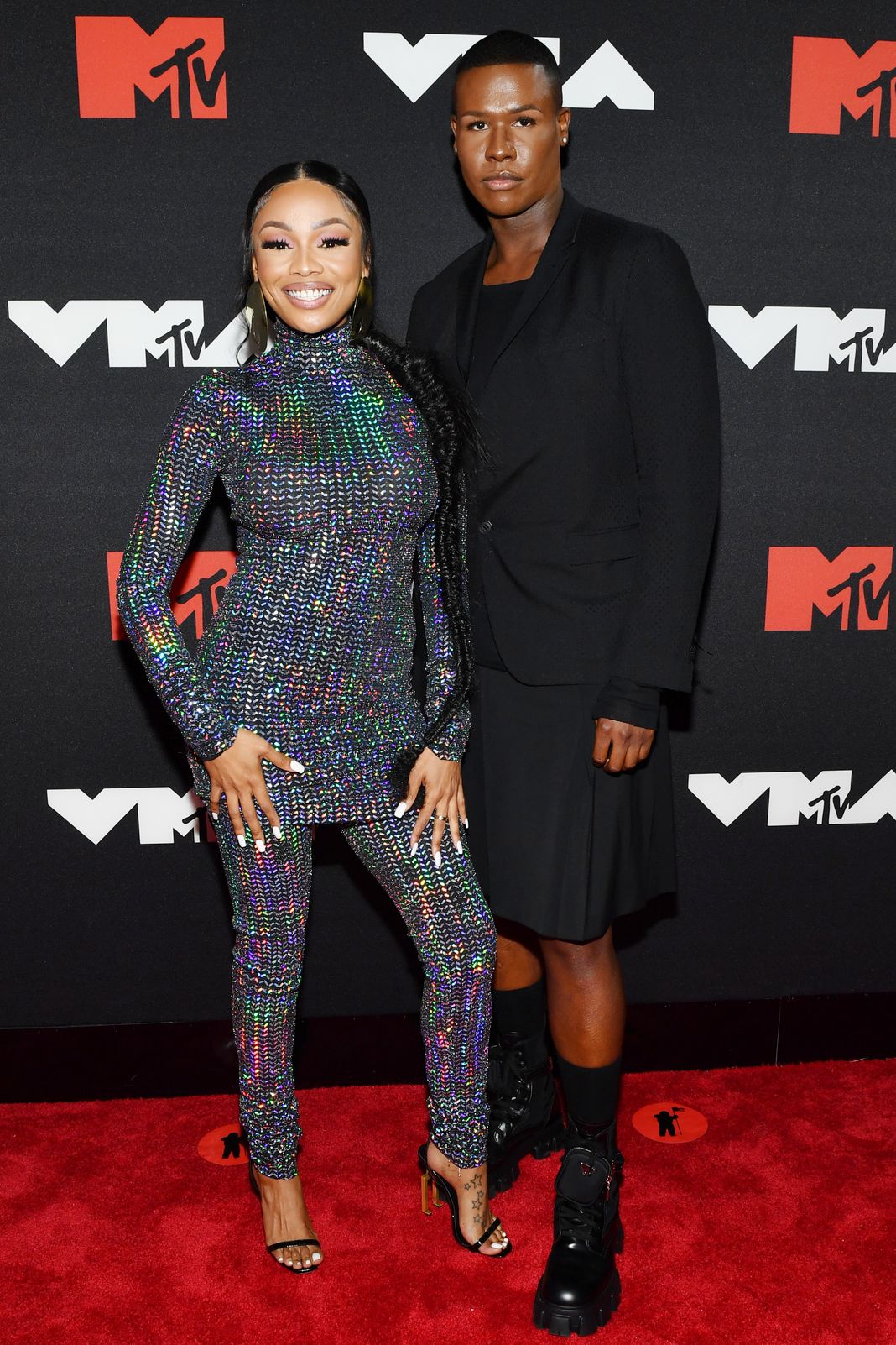 Бонанг Матеба, Эмори Стюарт на церемонии вручения премий MTV Video Music Awards 2021