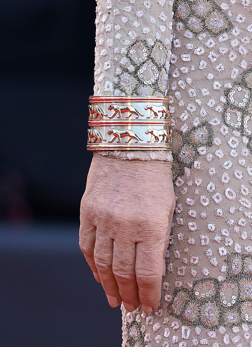 Детали: браслет Изабель Юппер Cartier