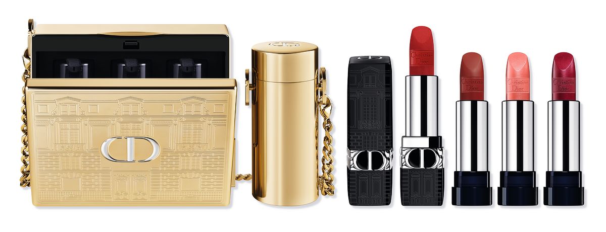 Dior, минодьер Rouge Dior Minaudière; помада Rouge Dior, оттенки: 862 Winter Poppy, 858 Red Pansy, 466 Pink Rose, 873 Sparkling Peony