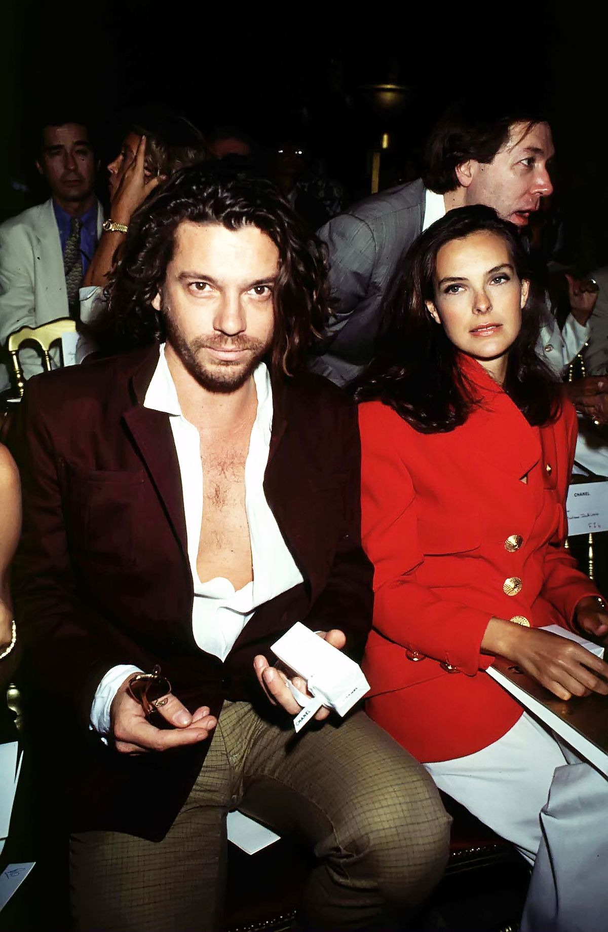 На шоу Chanel Haute Couture с Майклом Хатченсом из INXS, 1992 г. На шоу Chanel Haute Couture с Майклом Хатченсом