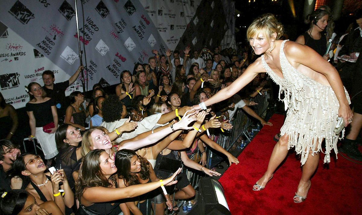 Ким Кэттролл на церемонии вручения премии MTV Video Music Awards 2003