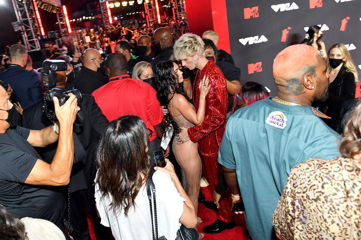 Меган Фокс, Колсон Бэйкер (Machine Gun Kelly) на церемонии вручения премии MTV Video Music Awards 2021
