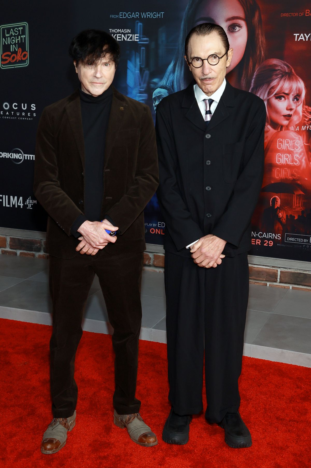 Рассел и Рон Мэйл (группа Sparks) на премьере фильма «Прошлой ночью в Сохо»