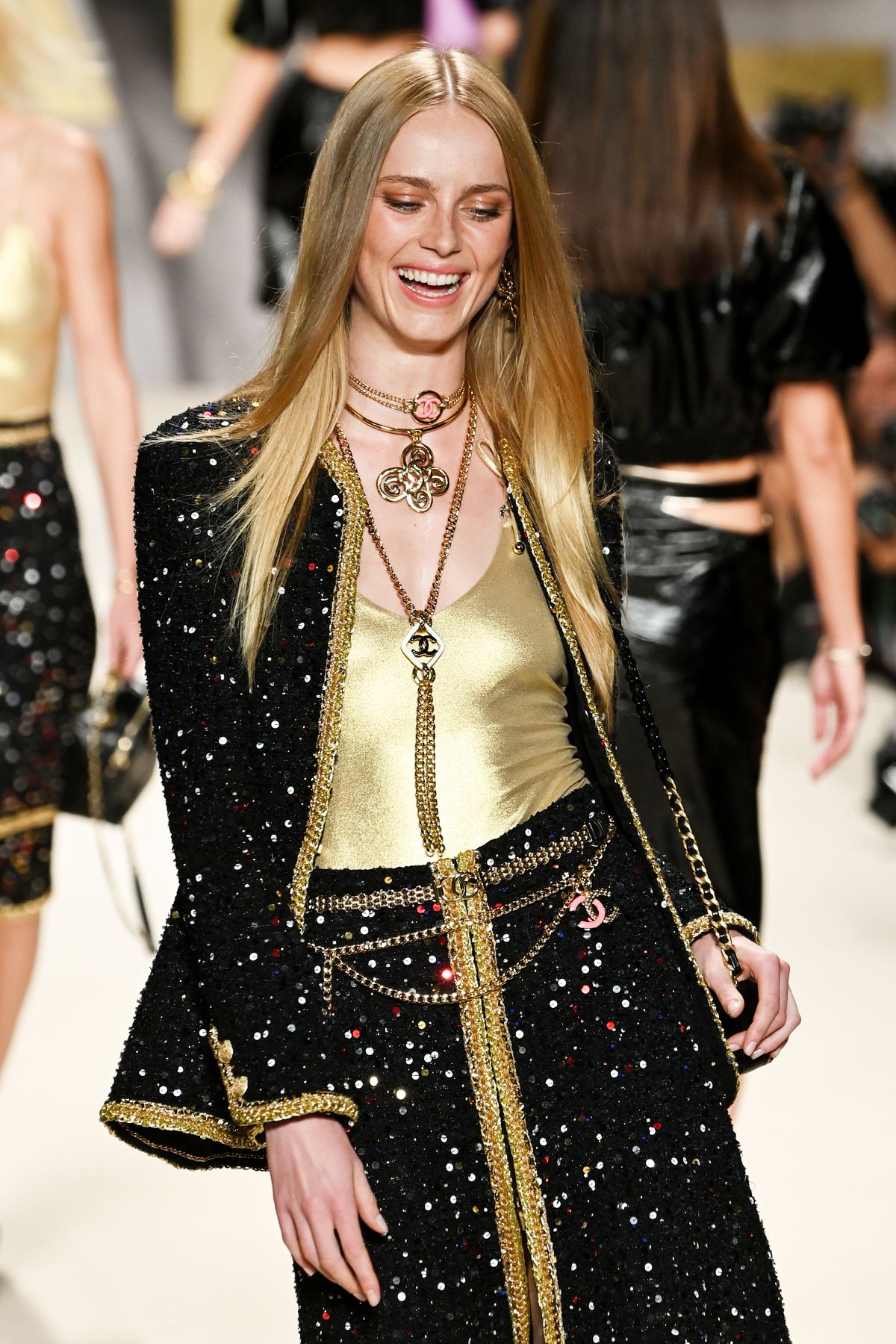 Крупным планом: детали шоу Chanel Весна/Лето 2022, фото 10 Шоу Chanel Весна/Лето 2022, фото 10