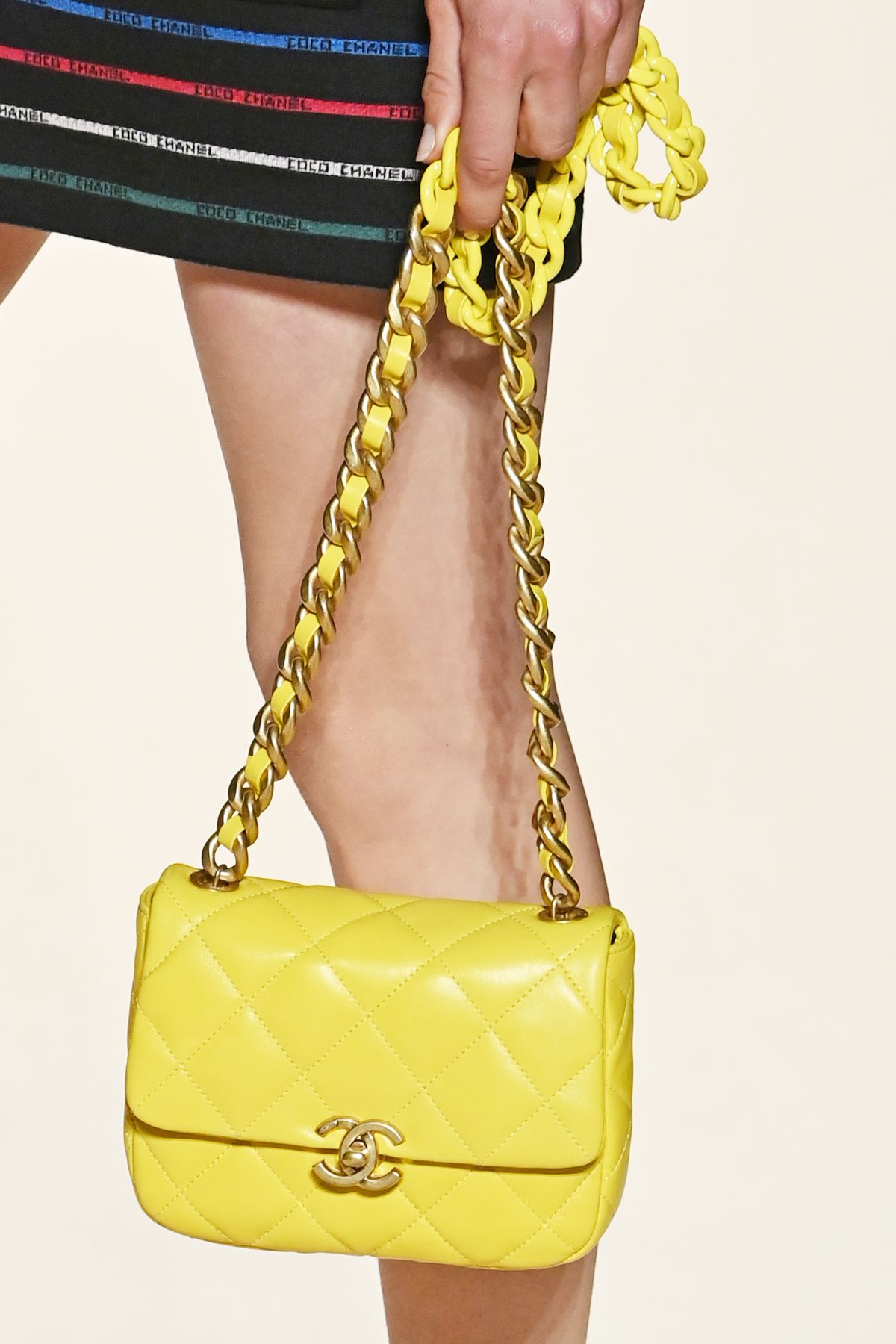 Крупным планом: детали шоу Chanel Весна/Лето 2022, фото 22 Шоу Chanel Весна/Лето 2022, фото 22