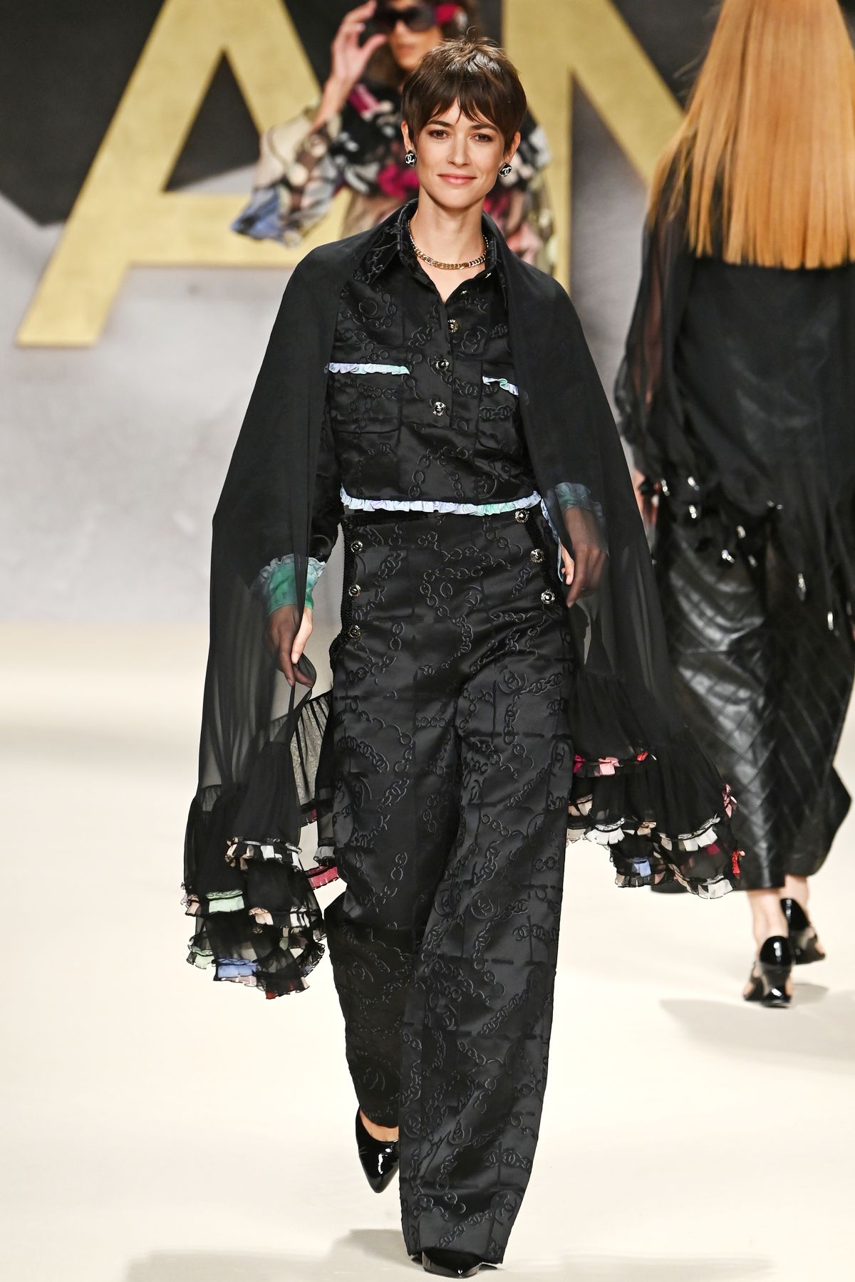 Крупным планом: детали шоу Chanel Весна/Лето 2022, фото 33 Шоу Chanel Весна/Лето 2022, фото 33