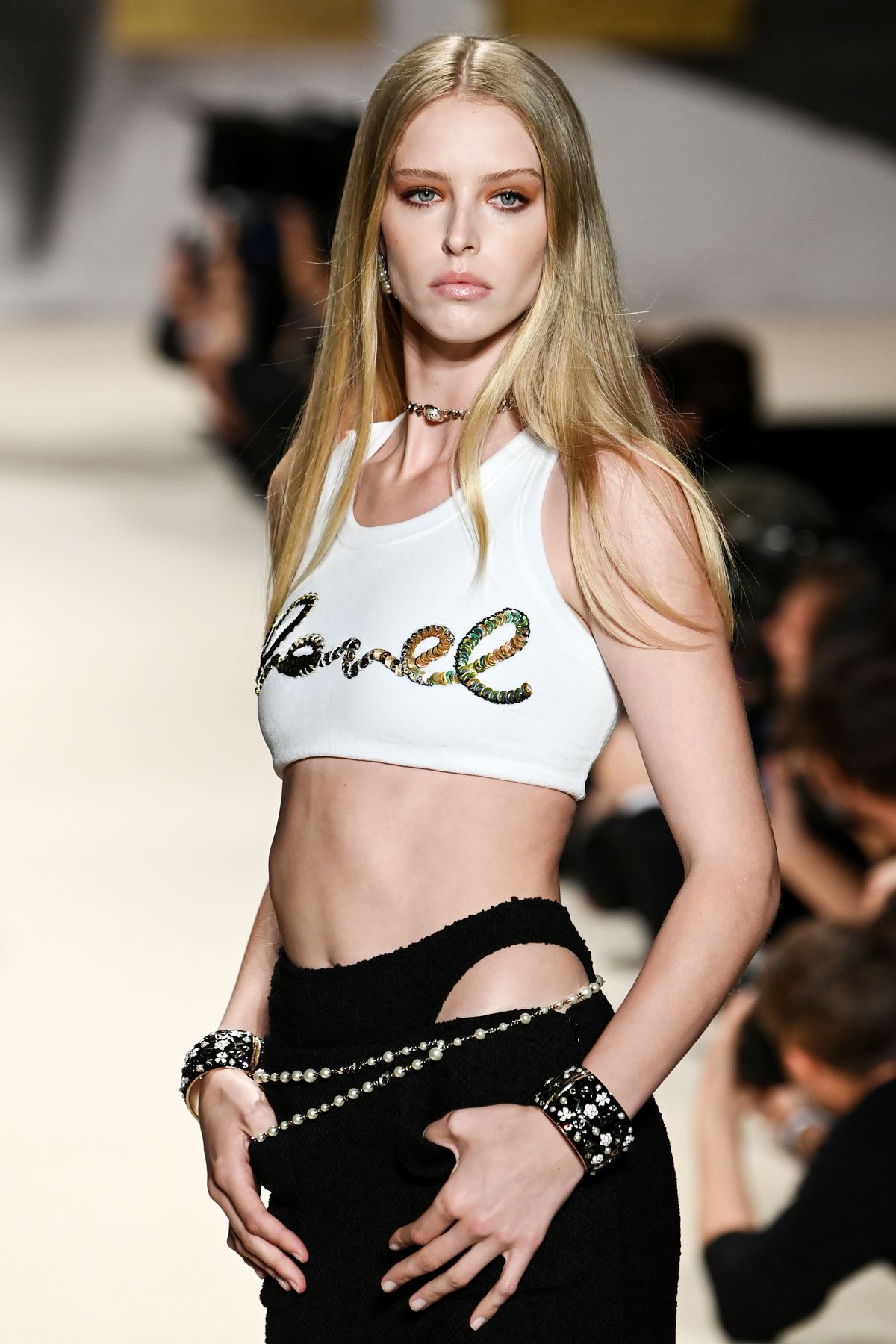 Крупным планом: детали шоу Chanel Весна/Лето 2022, фото 5 Шоу Chanel Весна/Лето 2022, фото 5