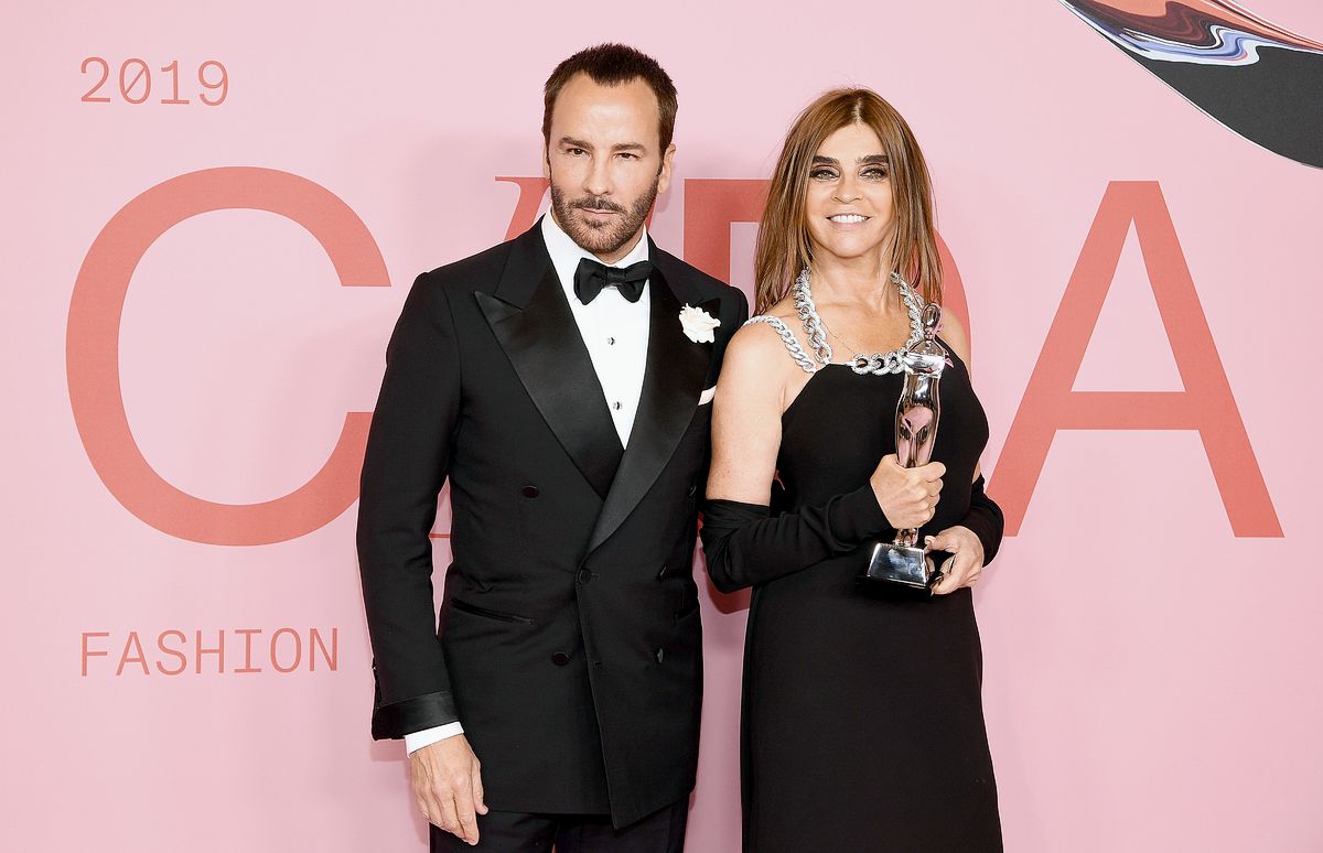 Том Форд, Карин Ройтфельд на церемонии вручения премий CFDA Fashion Awards в Нью-Йорке, 3 июня 2019 г. Том Форд, Карин Ройтфельд на церемонии вручения премий CFDA Fashion Awards