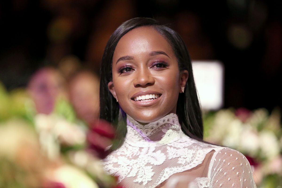 Аджа Наоми Кинг на церемонии вручения награды Essence Black Women in Hollywood Awards в Беверли-Хиллз, 23 февраля 2017 г. Аджа Наоми Кинг на церемонии вручения награды Essence Black Women