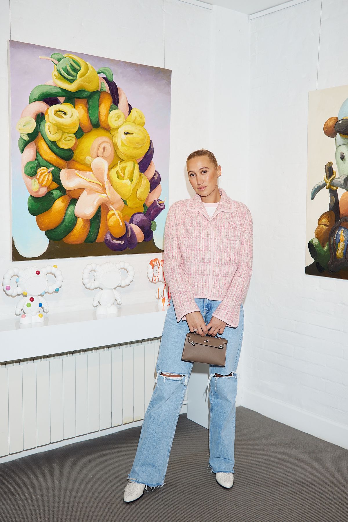 Алина Буре на открытии выставки Питера Опхайма в галерее Askeri Gallery
