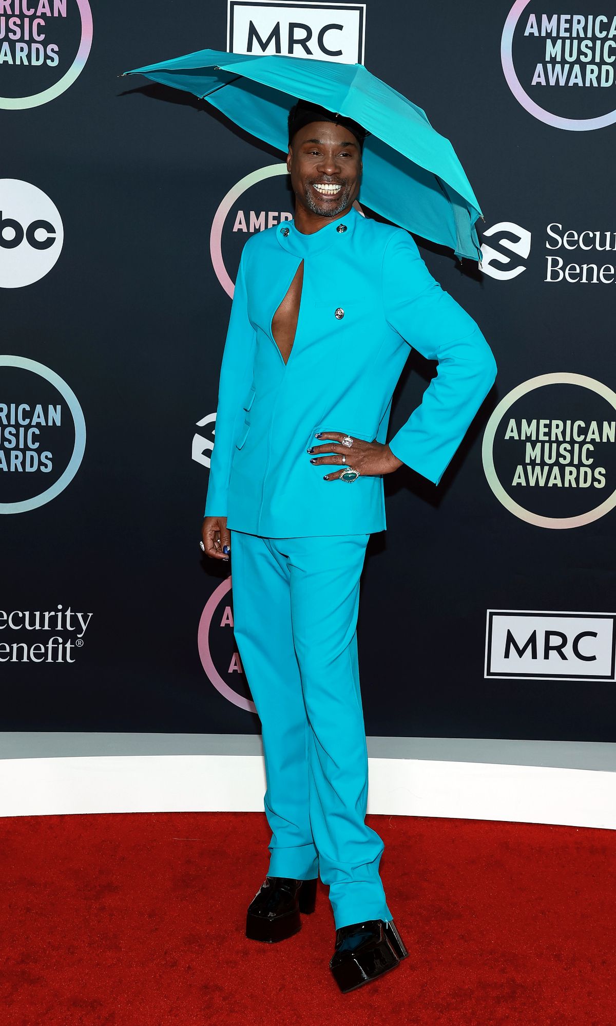 Билли Портер на музыкальной премии American Music Awards 2021 в Лос-Анджелесе, 21 ноября 2021 г. Билли Портер на музыкальной премии American Music Awards 2021