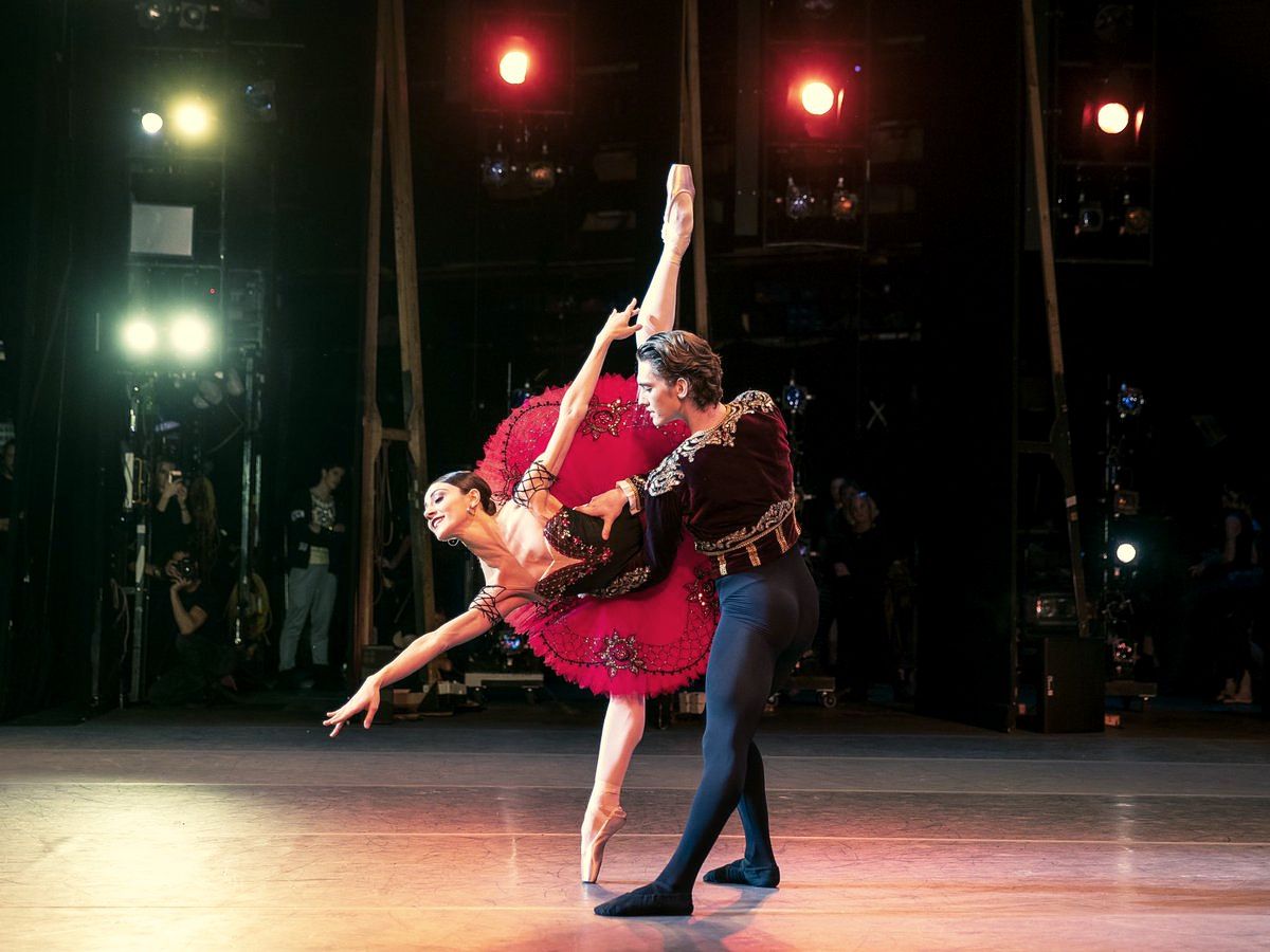 Гала-вечер Ballet Icons Gala 2021 состоится в Лондоне 26 ноября, фото 2 Николетта Мани, Джулиан Маккей в балете «Дон Кихот»