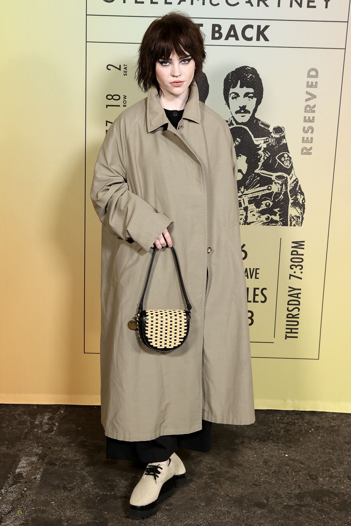 Софи Тэтчер на шоу капсульной коллекции Stella McCartney «Get Back» в Лос-Анджелесе, 18 ноября 2021 г. Софи Тэтчер на шоу капсульной коллекции Stella McCartney «Get Back»