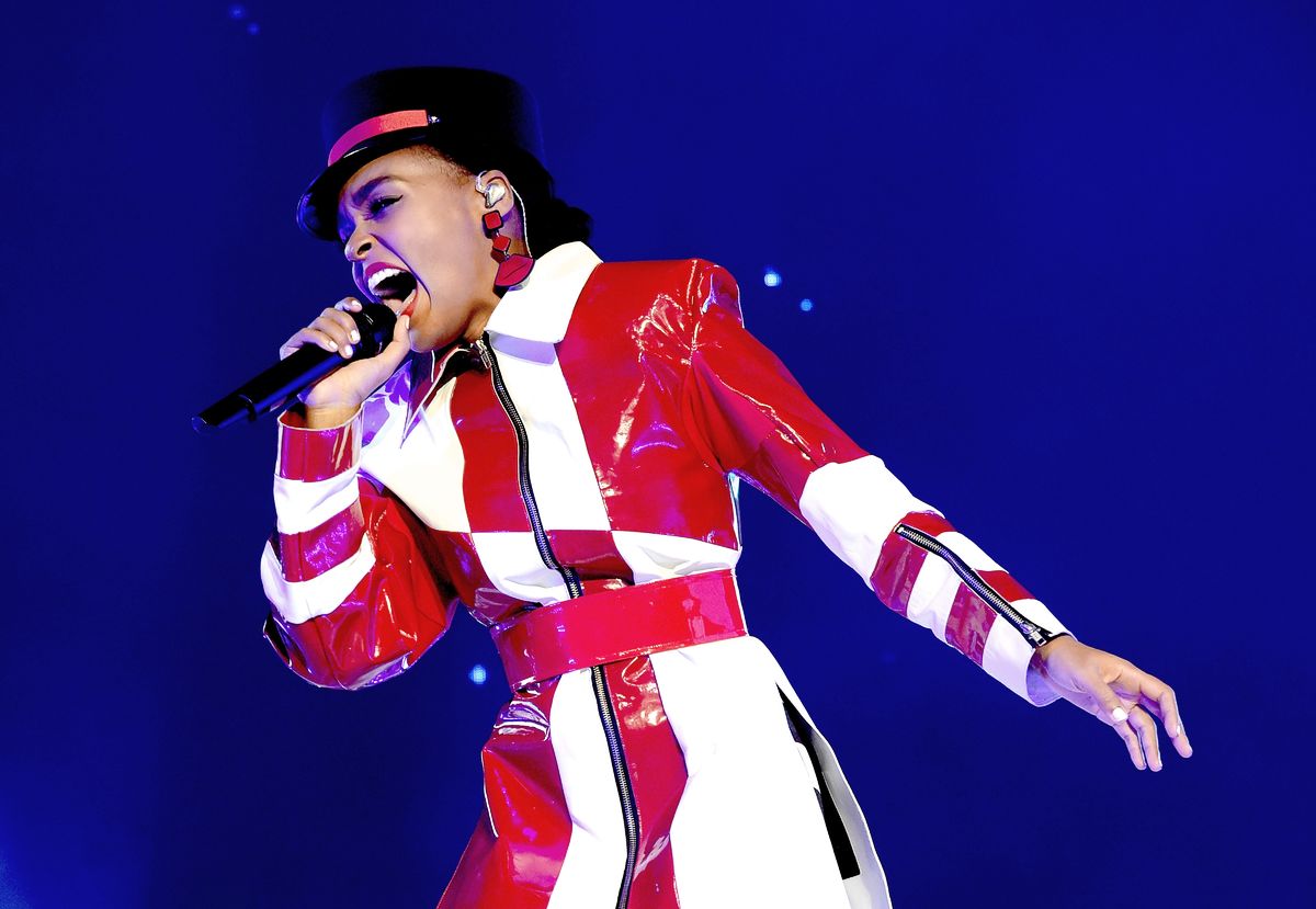 Жанель Монэ выступает в Греческом театре в Лос-Анджелесе