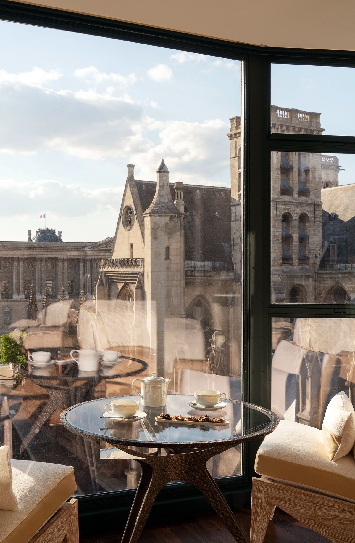 Вид из номера Louvre Deluxe Room в отеле Cheval Blanc Paris
