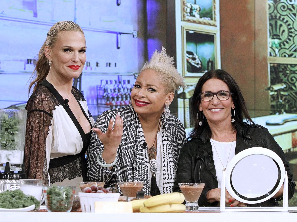 Молли Симс, Рэйвен, Бобби Браун на телешоу ABC «The View»