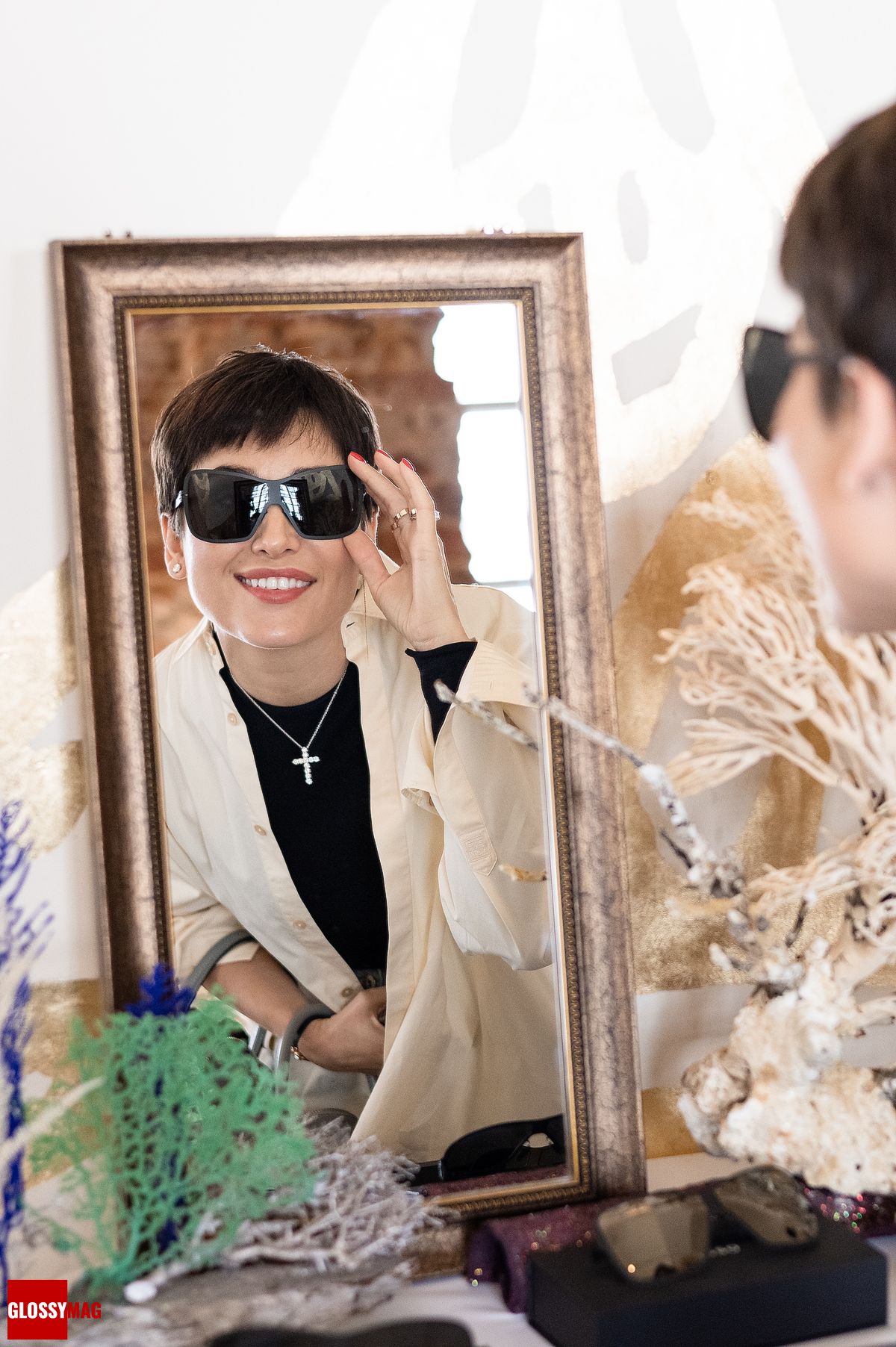 Алина Каширина на презентации солнцезащитных очков Oxana Gresso x Subterranei в ресторане «Гвидон», 20 мая 2022 г.