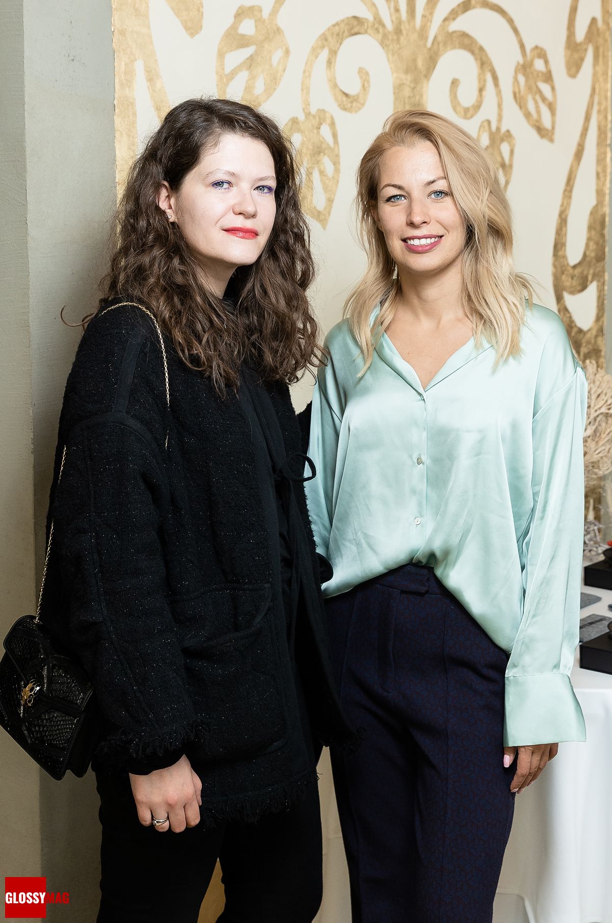 Алиса Жидкова и Наталья Старостина на презентации солнцезащитных очков Oxana Gresso x Subterranei в ресторане «Гвидон», 20 мая 2022 г.