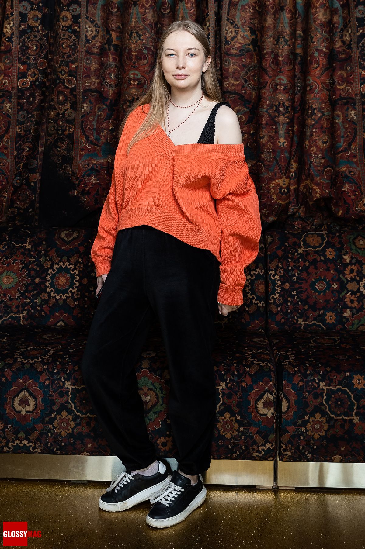 Юлия Пош на презентации солнцезащитных очков Oxana Gresso x Subterranei в ресторане «Гвидон», 20 мая 2022 г., фото 2