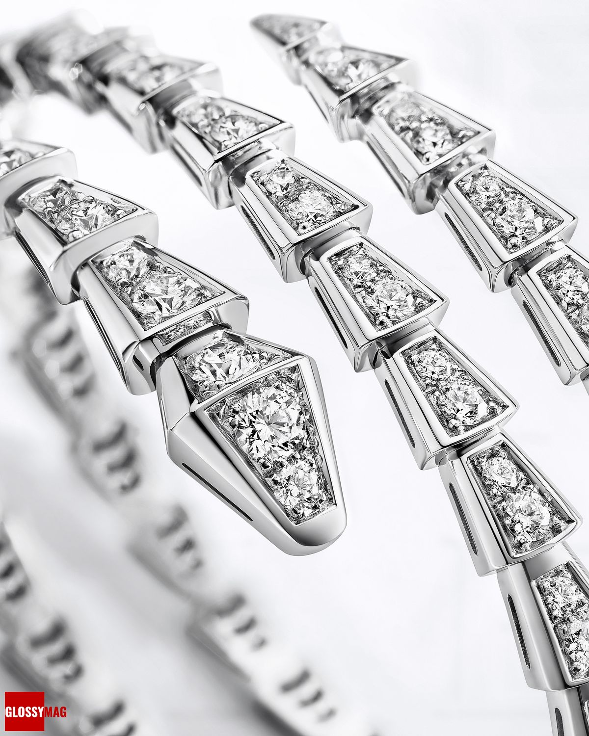 Коллекция Bvlgari Serpenti предстает в минималистичном дизайне, фото 14