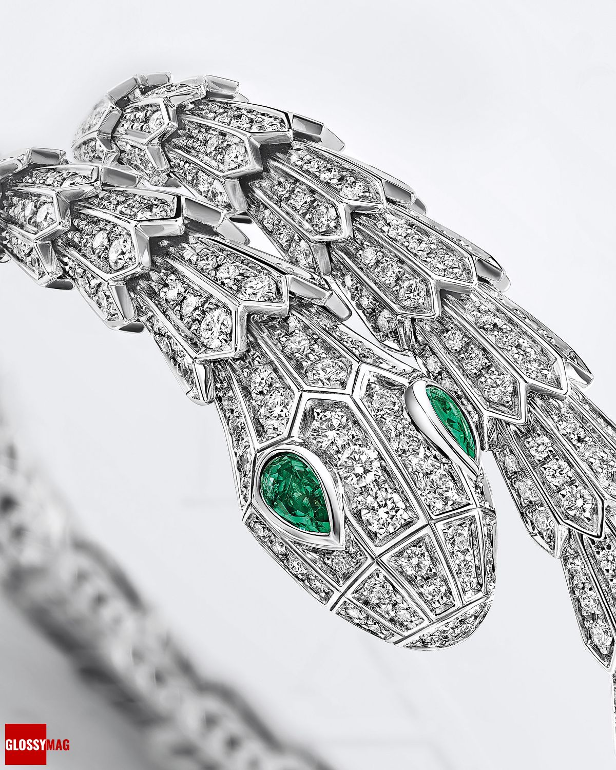 Коллекция Bvlgari Serpenti предстает в минималистичном дизайне, фото 15