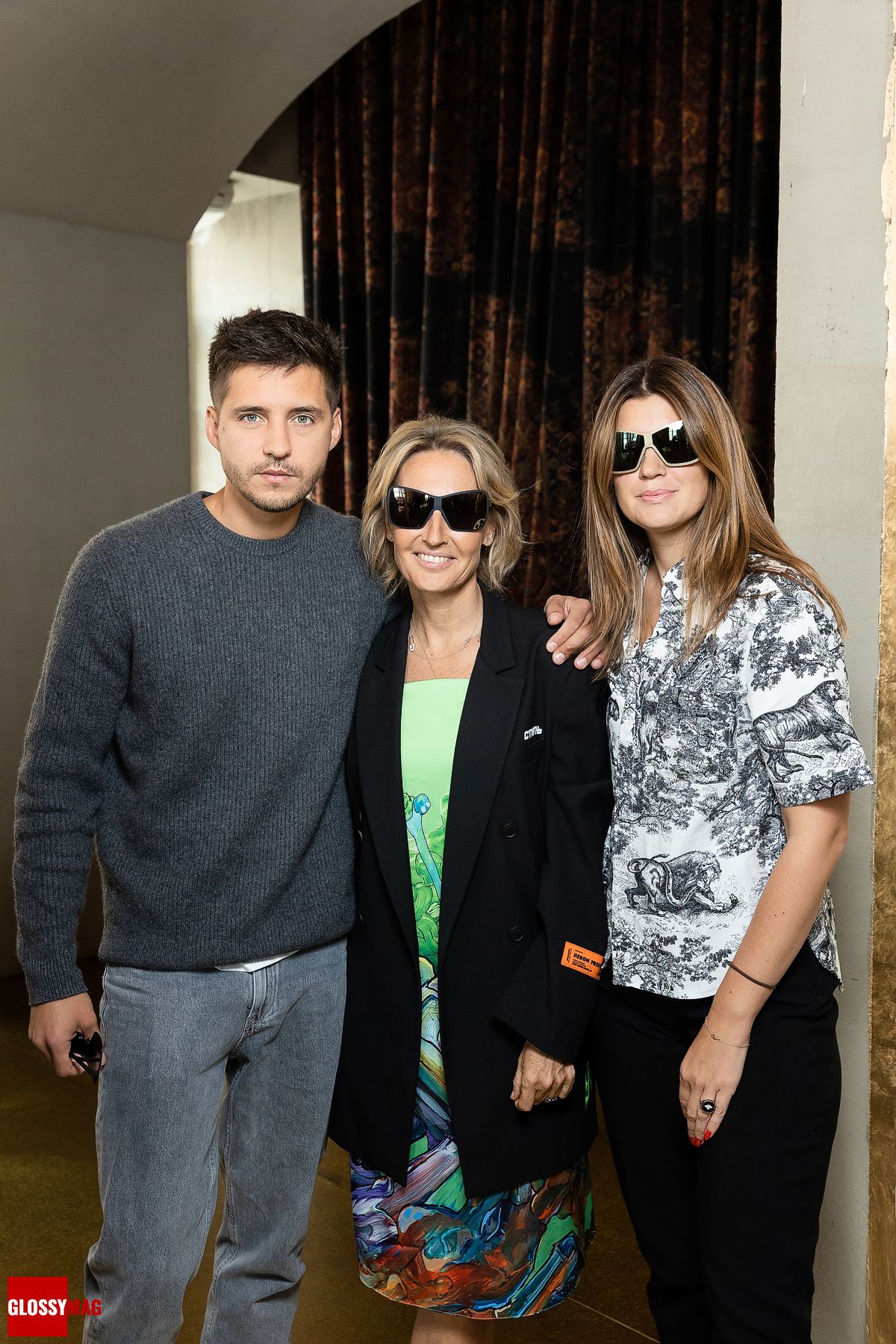 Оксана Бондаренко, Дмитрий и Кристина Викулины на презентации солнцезащитных очков Oxana Gresso x Subterranei в ресторане «Гвидон», 20 мая 2022 г.