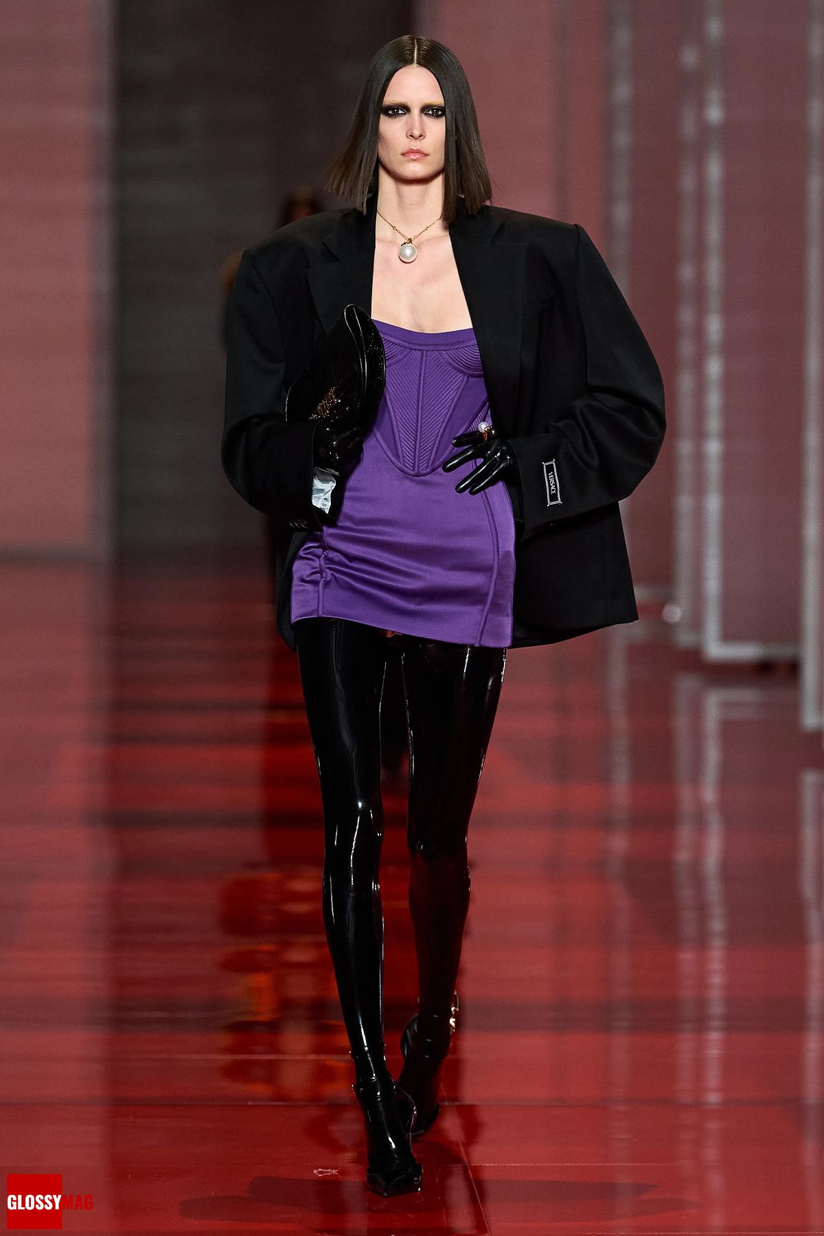 Шоу Versace Fall 2022