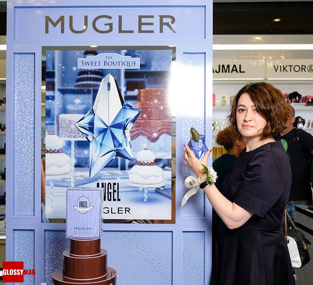 Екатерина Хмелевская в корнере Mugler на закрытом мероприятии Beauty CHOICE в Rivoli Perfumery в ТГ Модный сезон, 28 июня 2017 г.