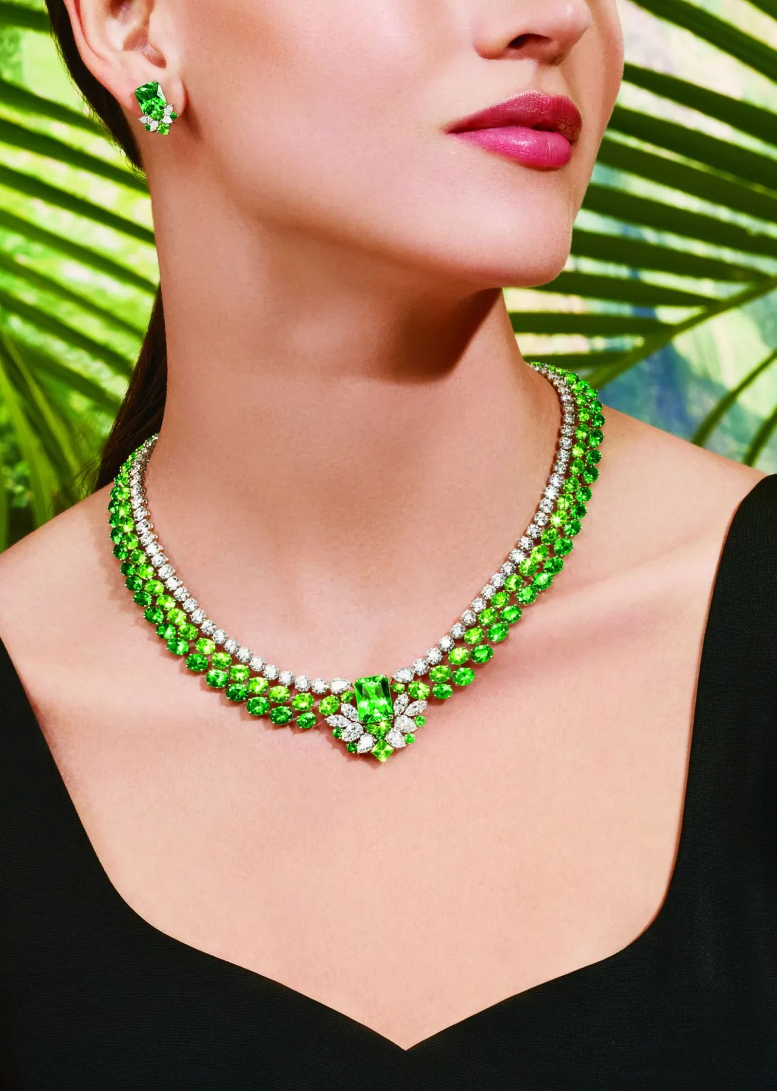 Ожерелье, кольцо и серьги Rainforest из коллекции Majestic Escapes Harry Winston, фото 1