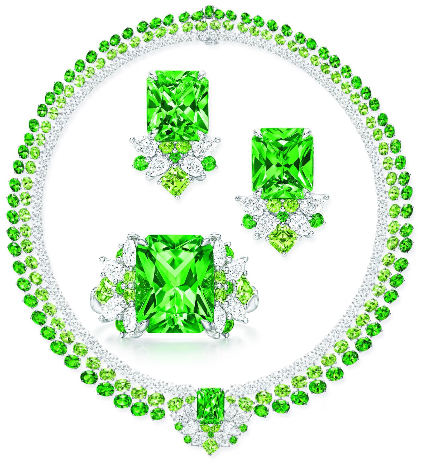 Ожерелье, кольцо и серьги Rainforest из коллекции Majestic Escapes Harry Winston, фото 2