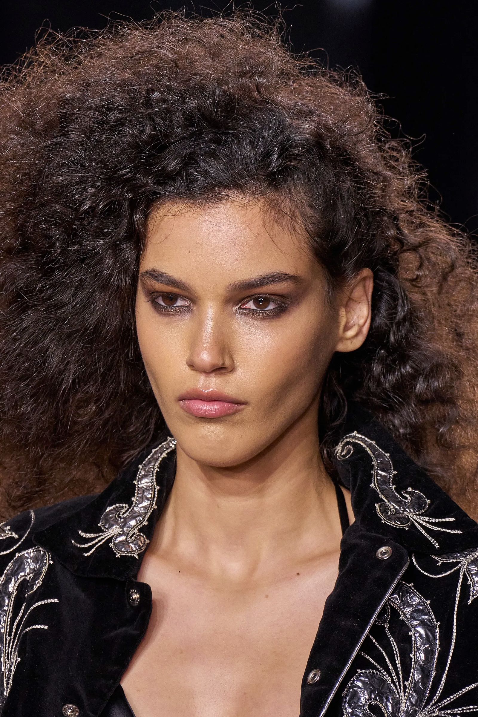Tom Ford Spring 2023 Ready-to-Wear Теплый розовый нюд: Tom Ford Spring 2023 Ready-to-Wear