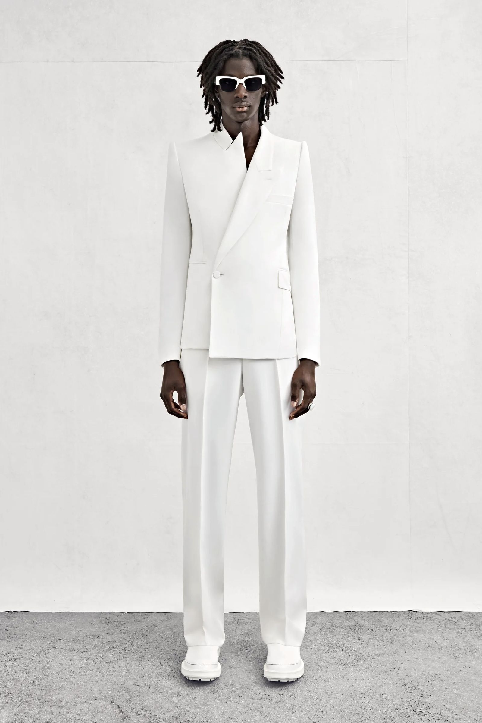 Alexander McQueen Spring 2023