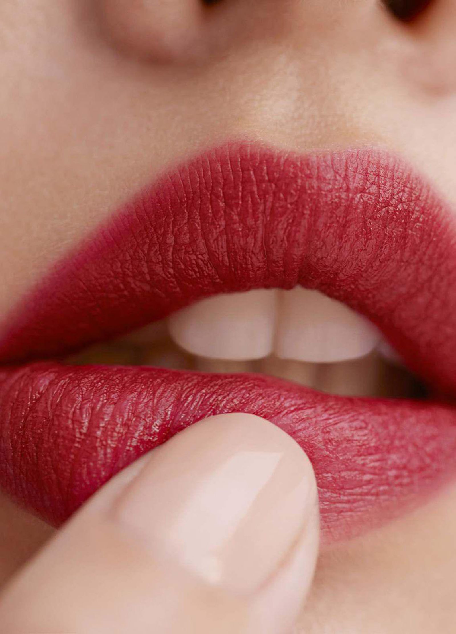 Аманда Сейфрид открывает L’Absolu Rouge Intimatte от Lancôme, фото 3