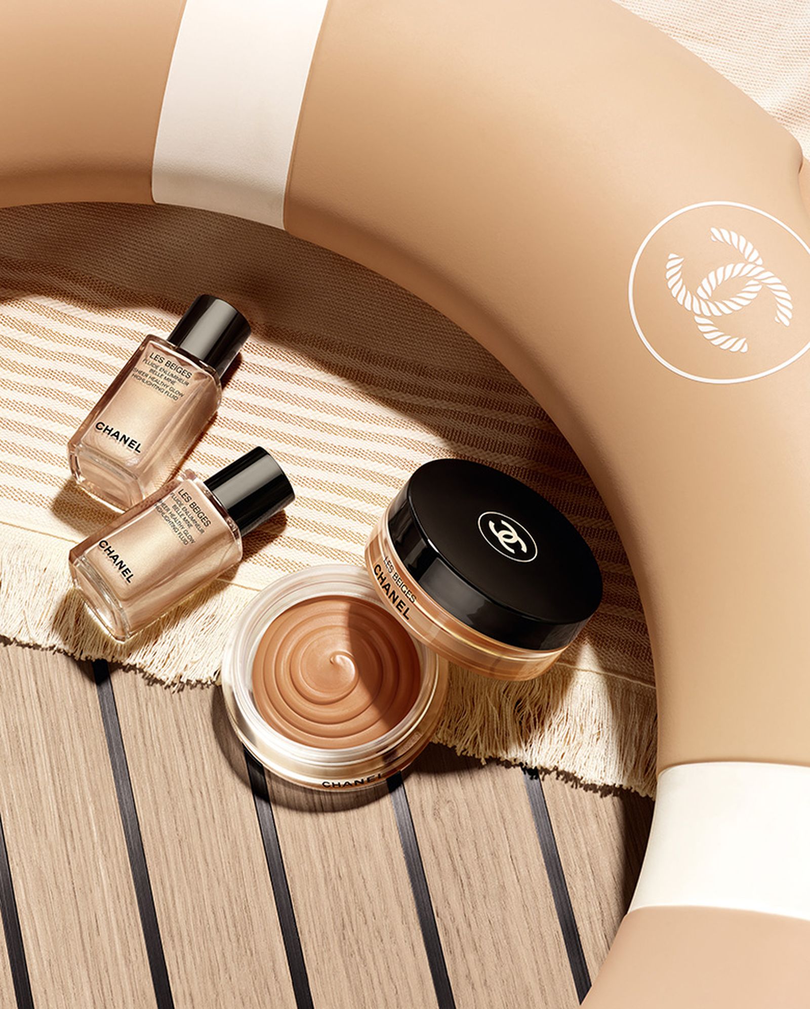 Chanel Les Beiges Fluid Enlumineur Belle Mine, Crème Belle Mine Ensoleillée, оттенок Soleil Tan Bronze Universelle