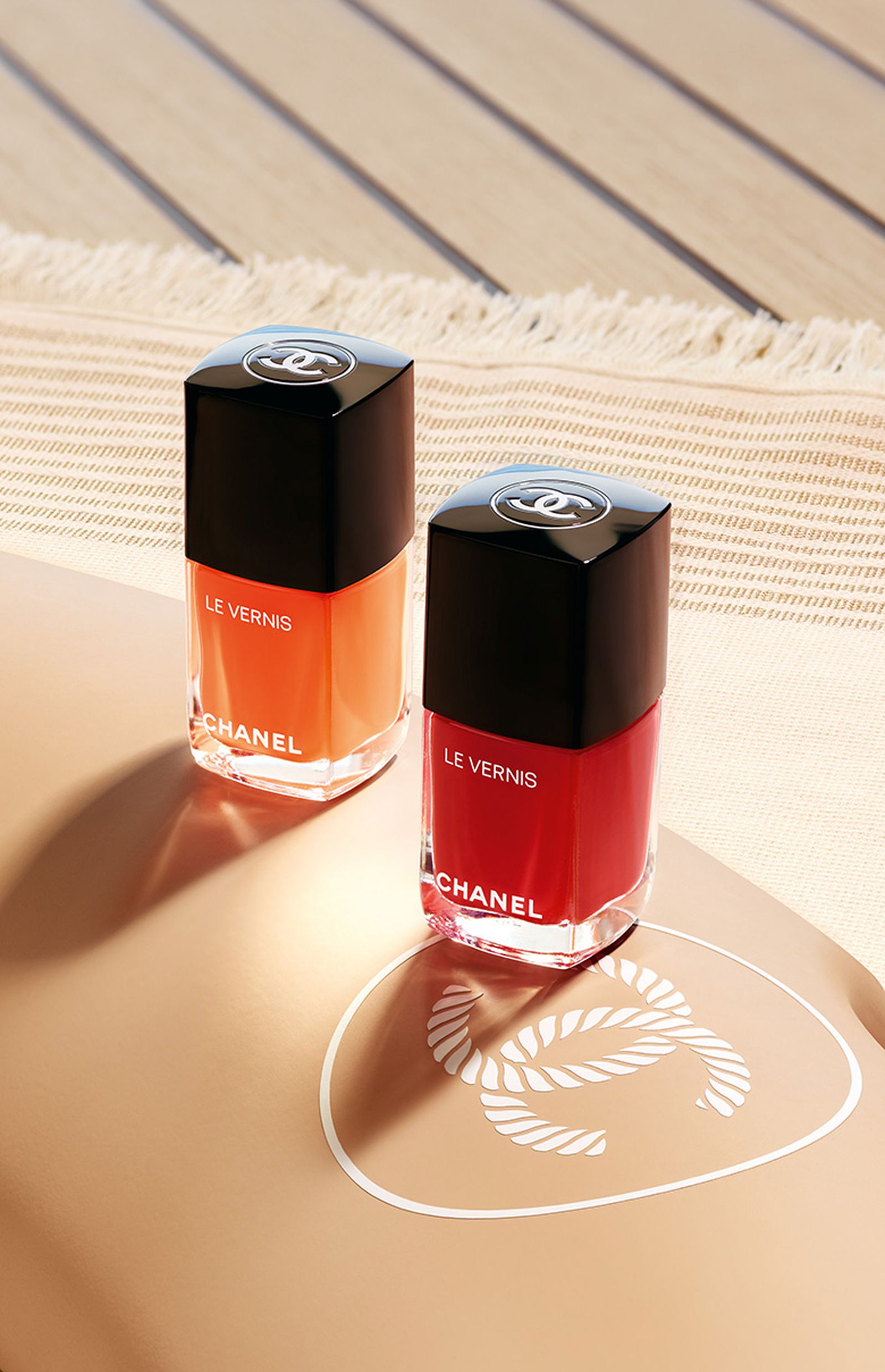 Chanel, стойкий лак для ногтей Le Vernis, оттенки: Cruise, Sailor
