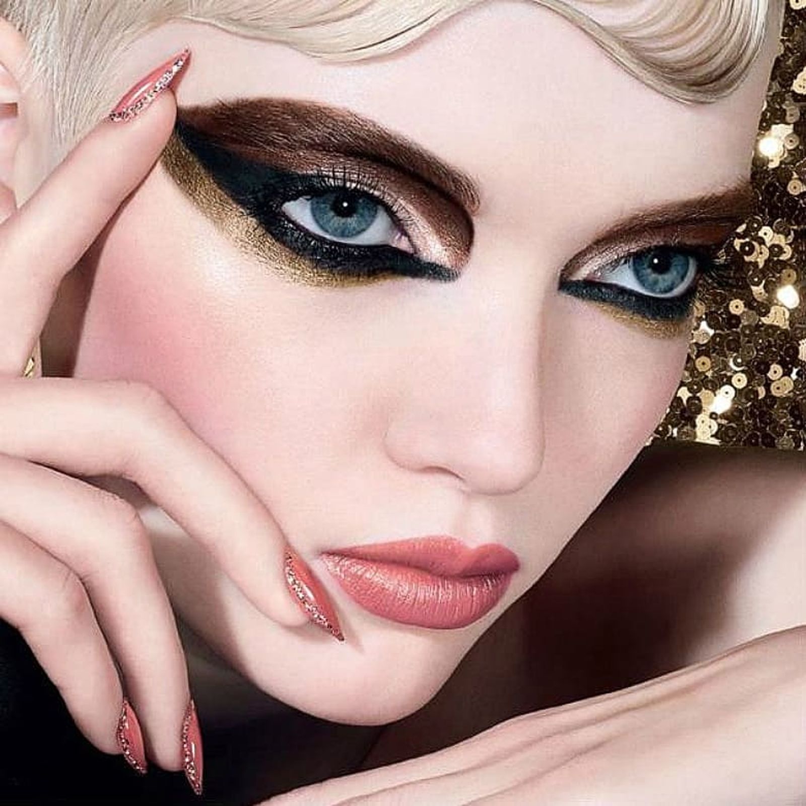 Dior, лимитированный выпуск палетки Dior 5 Couleurs Eyeshadow Holiday 2019, фото 2
