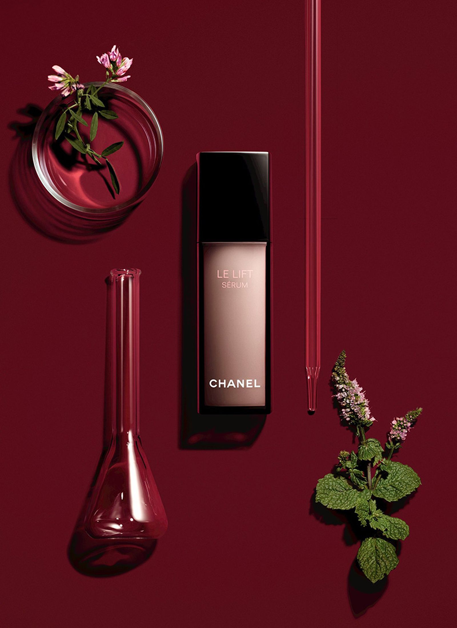 Обновление коллекции Chanel Le Lift: сыворотка для упругости кожи лица и разглаживающий крем для рук, фото 2 Обновление коллекции Chanel Le Lift: сыворотка и крем для рук, фото 2