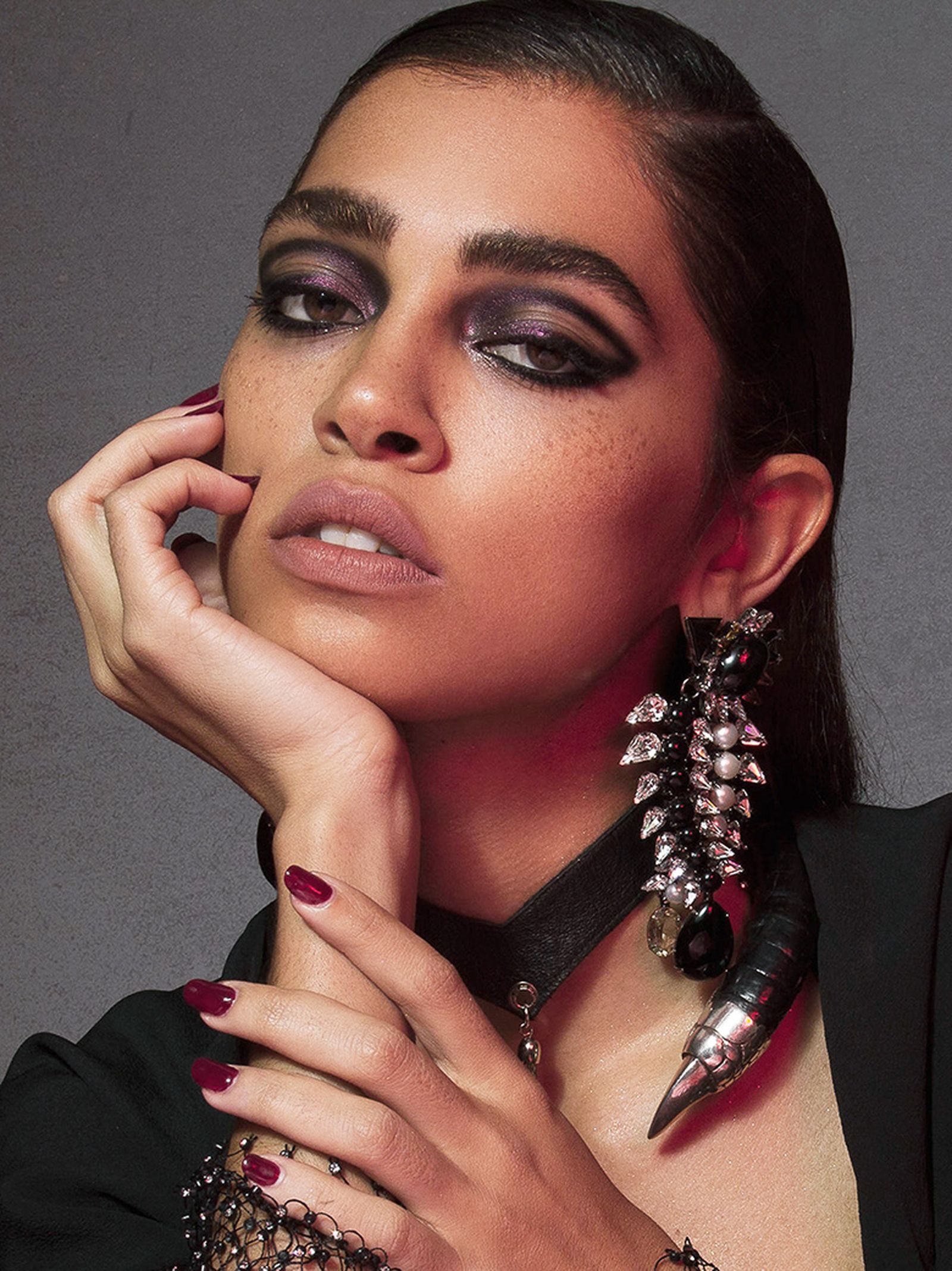 Рэйвен Лин для Elle Arabia, фото 8 Рэйвен Лин в объективе Квинтина Переса и Рона Эрика Одчигу для Elle Arabia, фото 8