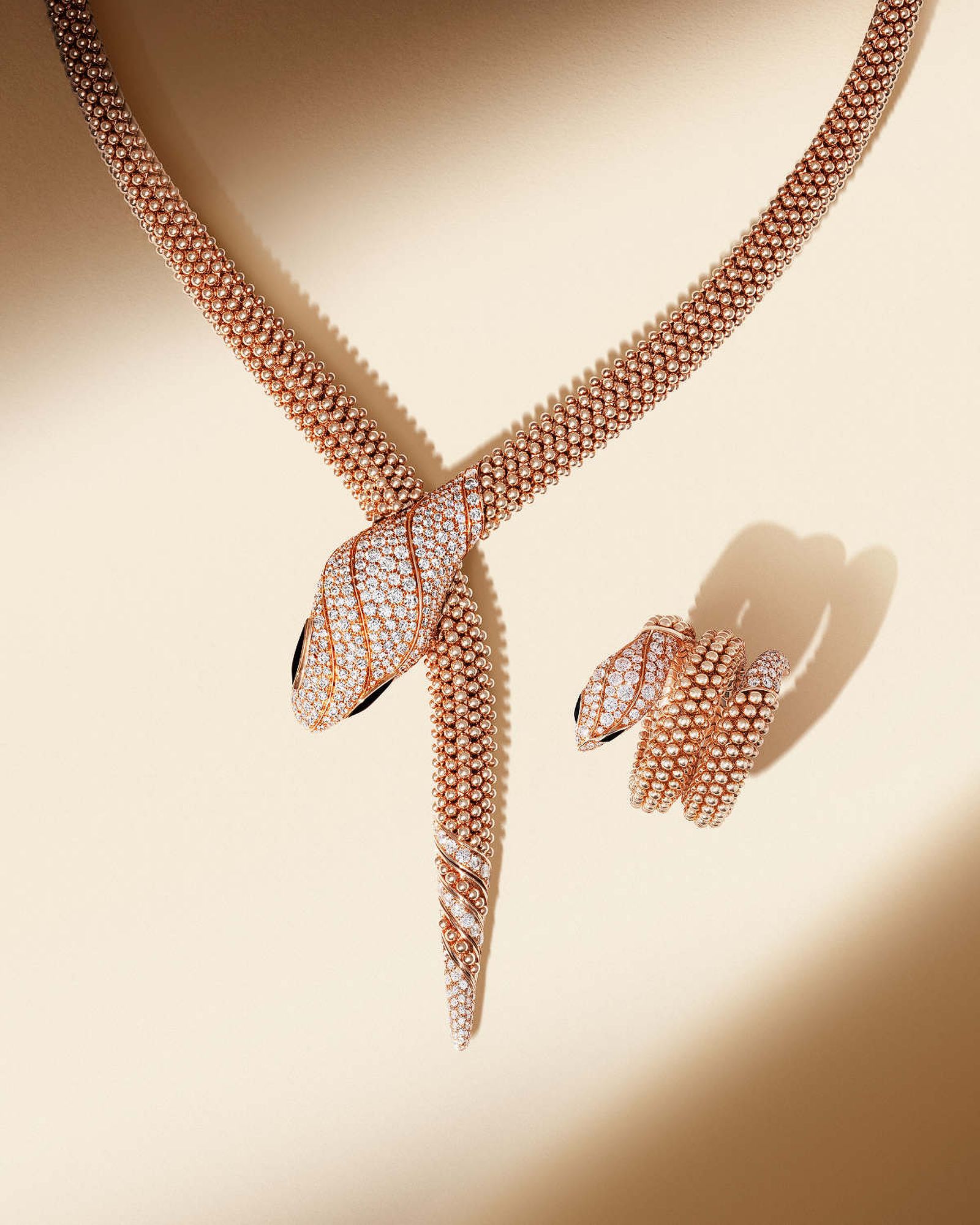Выставка «Bvlgari Serpent: 75 лет бесконечных историй» в музее Тиссена-Борнемисы, фото 16