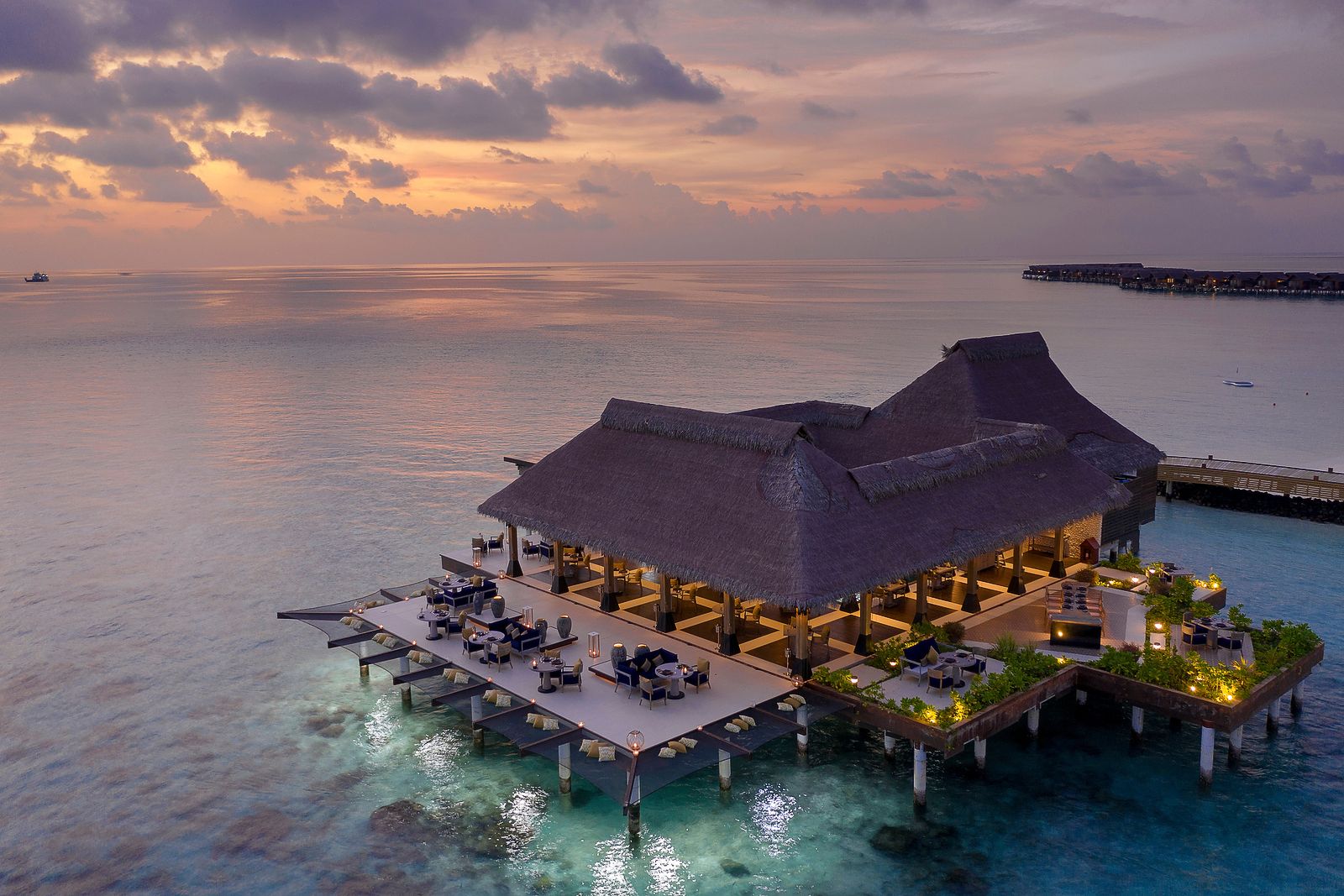 С 1 по 30 апреля гостей курорта Grand Park Kodhipparu Maldives ожидает пасхальная программа, фото 6 Гостей курорта Grand Park Kodhipparu Maldives ожидает пасхальная программа, фото 6
